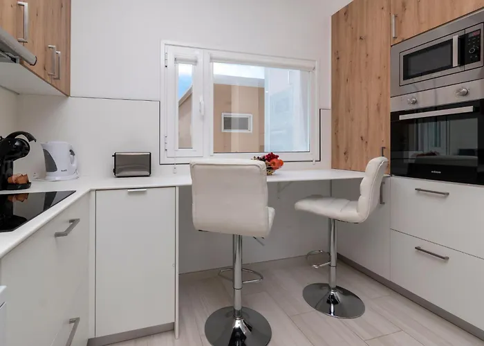 Tranquil 2 Bedroom Location