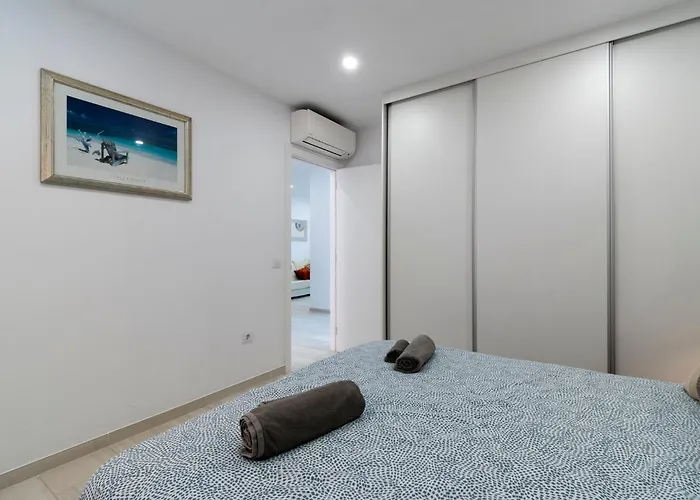 アパート Tranquil 2 Bedroom Location アデヘ